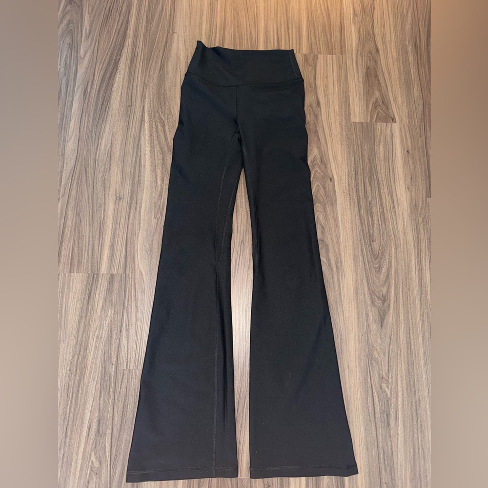 Abercrombie YPB sculptLUX Flare Legging
